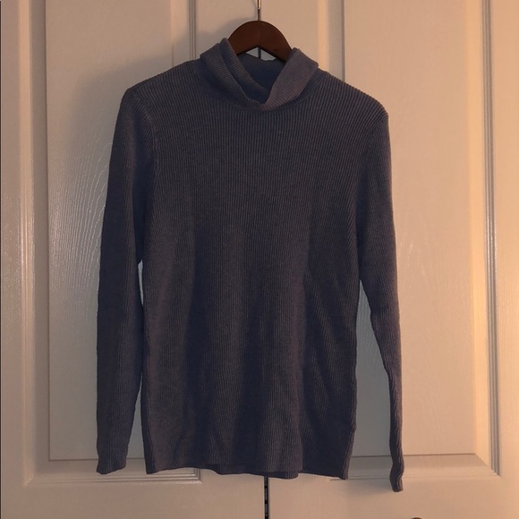 BRAND NEW sweater - Picture 1 of 3